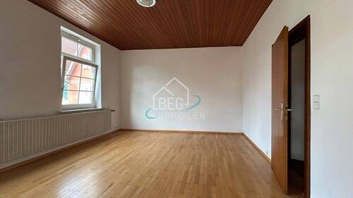 Wohnzimmer - 4 Zimmer Etagenwohnung zur Miete in Schwäbisch Hall