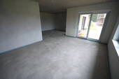 Wohn-/Esszimmer - 