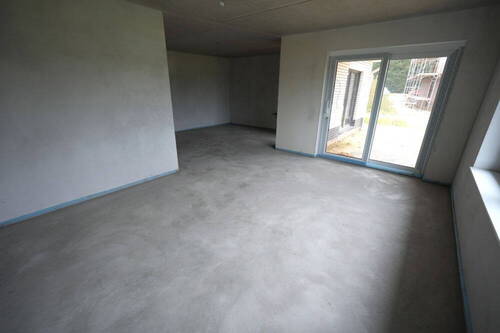 Wohn-/Esszimmer - 