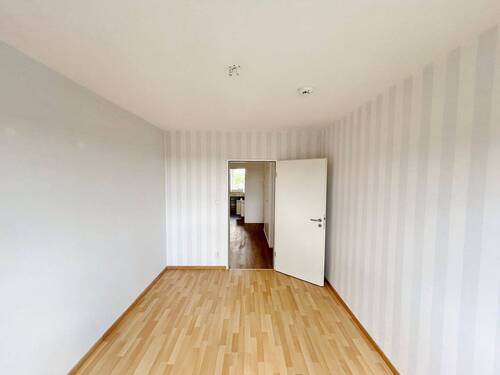 Zimmer 2 - 