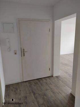 Flur - 2 Zimmer Etagenwohnung in Zwickau