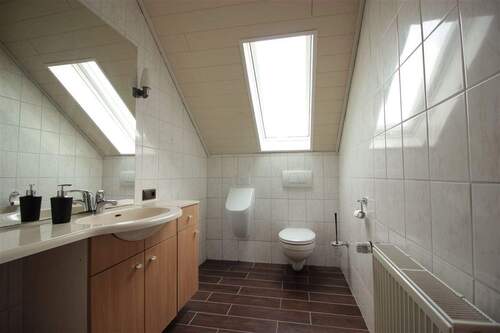 WC DG - 
