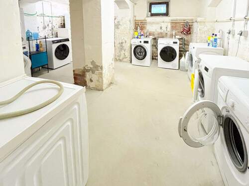 Waschmaschine im Keller - 
