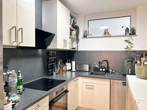 Kochbereich inkl. Einbauküche - Etagenwohnung mit 78,40 m&sup2; in Fürth zur Miete