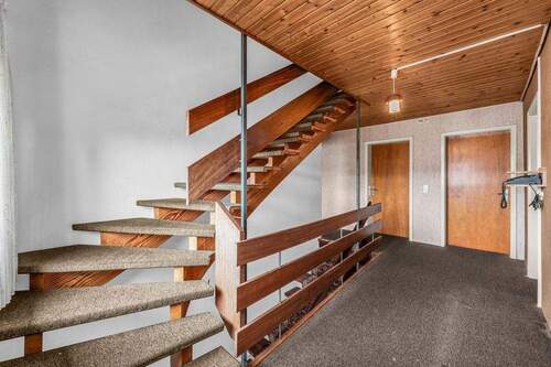 Treppenaufgang zum DG - 