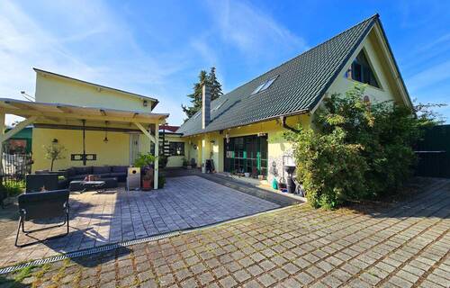 Haus und Terrasse - 
