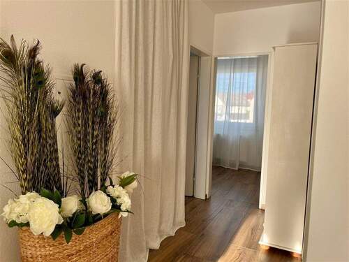 Eingangsbereich - 3 Zimmer Etagenwohnung zum Kaufen in Erbach