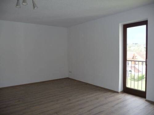 Wohn-Schlafraum linke Seite - 1 Zimmer Etagenwohnung in Arnsberg