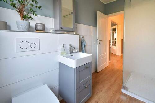 Duschbad Erdgeschoss - 