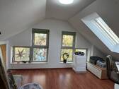 Zimmer im Dachgeschoss - 
