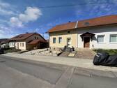 Straßenansicht - 6 Zimmer Doppelhaushälfte in Sondershausen