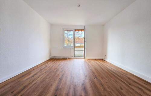 Wohnzimmer-2 - Etagenwohnung mit 49,00 m&sup2; in Köthen (Anhalt) zur Miete