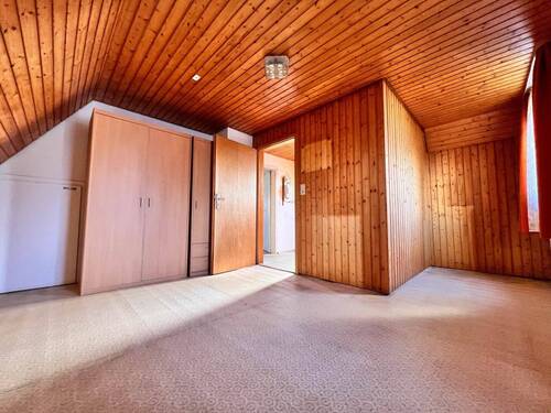 Schlafzimmer - 4 Zimmer Einfamilienhaus zum Kaufen in Blaufelden