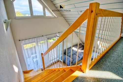 Treppenaufgang- Maisonette Wohnung - 