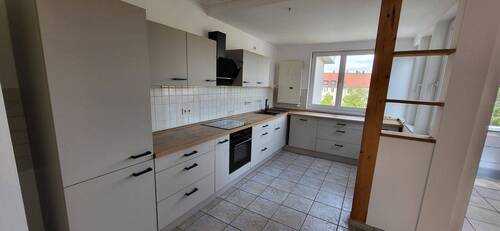 EBK - 3 Zimmer Etagenwohnung in Leipzig