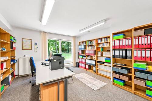 Zimmer mit Zugang Garten - Etagenwohnung mit 283,00 m² in Saarlouis zum Kaufen