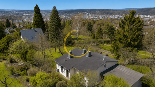 Drohnenaufnahme - Einmalige Chance! 1.547 m² Grundstück mit Bungalow zum Ausbau am Ferberturm in Gera