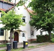 Neuer Preis! Reihenmittelhaus, 2 WE, als EFH geeignet, in ruhiger Nebenstraße... - Borna b Leipzig