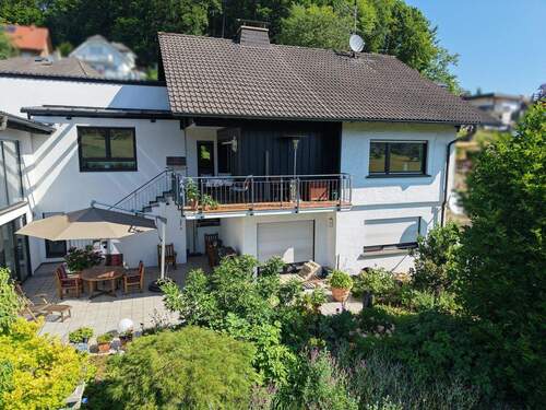 Terrasse und Haupthaus - 