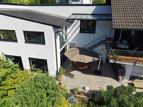 Terrasse und Anbau - 