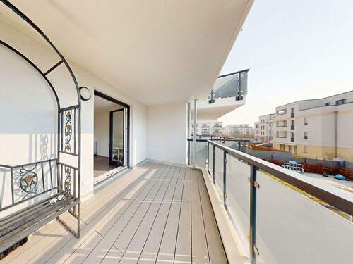 Titelbild - Modern wohnen im Neubau: 4 Zimmer, Balkon & Energieeffizienzhaus 55