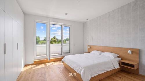 Schlafzimmer 3 staged - 