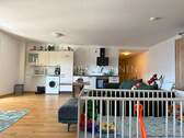  Wohnzimmer + Küche - Etagenwohnung mit 80,30 m² in Mainz zur Miete