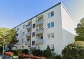 47695551-Aussenansicht - Charmante 3-Zimmer-Wohnung in Oberkassel mit Balkon, Stellplatz, Fahrradkeller und Energieklasse B