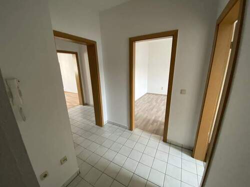 Flur - 2 Zimmer Etagenwohnung in Plauen