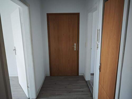 Flur - 2 Zimmer Etagenwohnung zur Miete in Regis-Breitingen