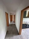 Flur - 4-Zimmer Whg in Herborn Stadt mit Balkon, Einbauküche, Tageslichtbad und Stellplatz