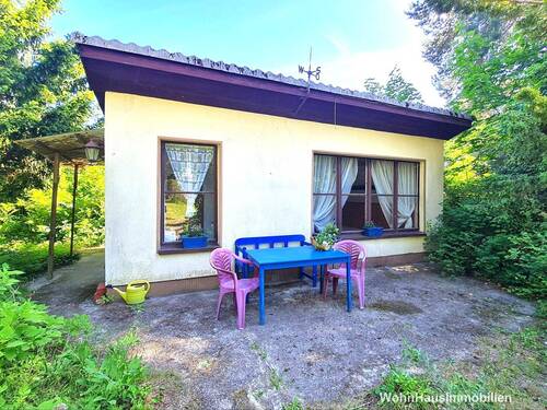 Das Gartenhaus ist schon da - 
