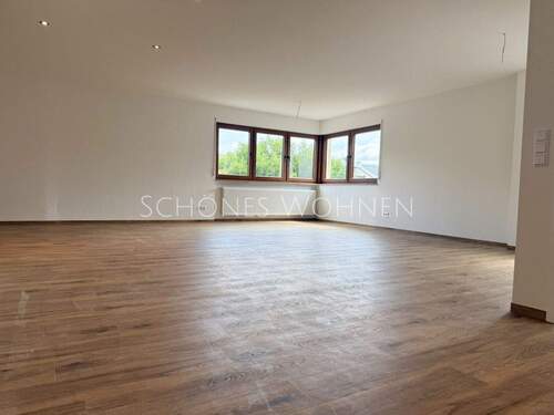  Wohnzimmer - 3 Zimmer Etagenwohnung zur Miete in Mainz