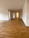  Flur - Etagenwohnung mit 122,90 m² in Mainz zur Miete