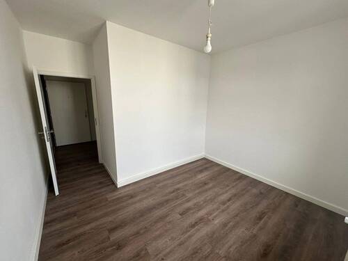 Bild 2 - 3 Zimmer Etagenwohnung zur Miete in Kassel