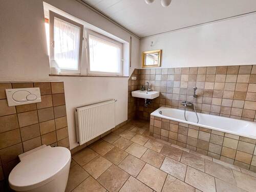 Badezimmer - Einfamilienhaus mit 154,00 m² in Schöntal / Berlichingen zum Kaufen