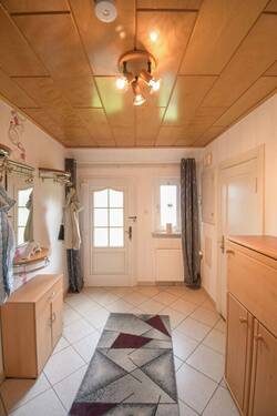 Eingangsbereich - 4 Zimmer Einfamilienhaus zum Kaufen in Edewecht