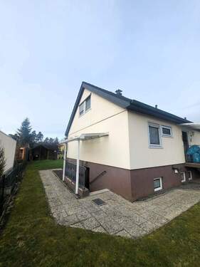 Treppenabgang zum Keller von Außen.jpg - 6 Zimmer Einfamilienhaus in Hilpoltstein
