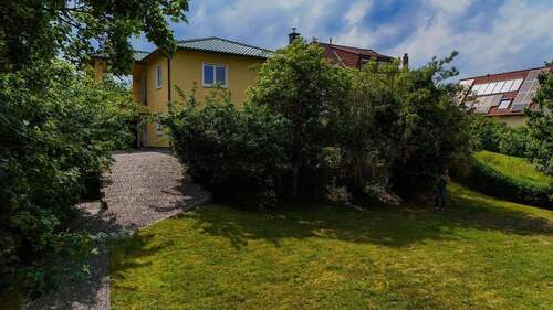 Blick aus dem Garten - 6 Zimmer Einfamilienhaus in Schwielowsee