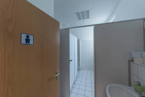 WC auf dem Flur - 