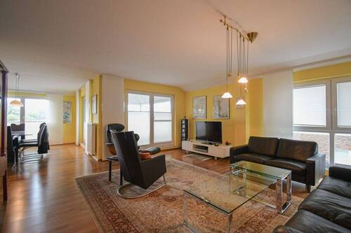 Wohn- und Esszimmer - 