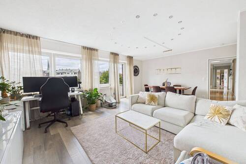 Wohnzimmer - Charmante 3-Zimmer-Wohnung mit Balkon in zentraler Lage von Ahlen