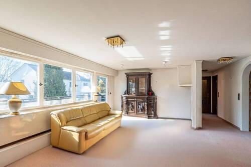 Wohnbereich Obergeschoss - 6 Zimmer Mehrfamilienhaus, Wohnhaus in Ludwigsburg