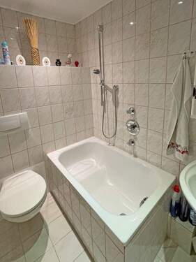 Badezimmer Erdgeschoss - 