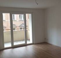 Gemütliche 3-Zimmer-Wohnung mit Balkon in Dresden Wilsdruffer Vorstadt
