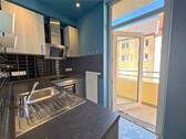 mit Zugang zum Balkon - 