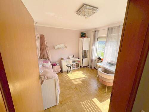 Schlafzimmer 2 - 