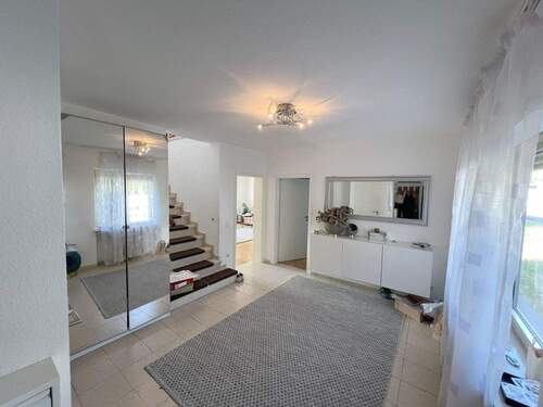Eingangsbereich - 7 Zimmer Reihenmittelhaus in Konz