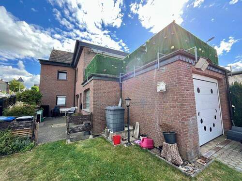 Rückseite - Reihenmittelhaus mit 136,00 m&sup2; in Stolberg (Rhld.) zum Kaufen
