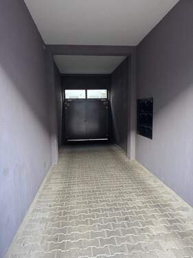 Durchfahrt in den Hof - 